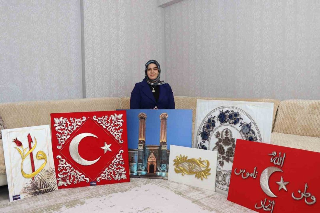 Filografi ve erhamın buluştuğu tablolar dikkat çekiyor