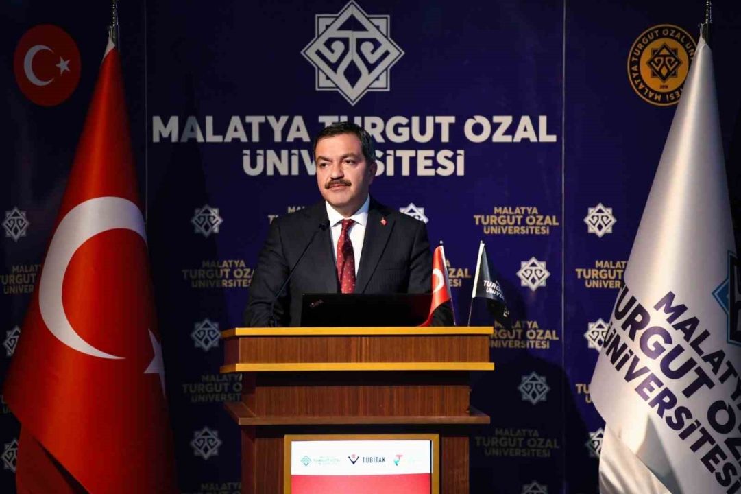 Türkiye’nin ilk uzay mühendisi MTÜ’de öğrencilerle buluştu