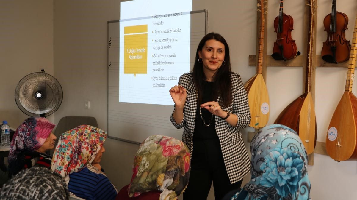 Malatya’da Konteyner Kent’te kadınlara hijyen eğitimi