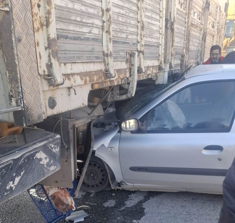 Bitlis'te trafik kazası: 4 yaralı
