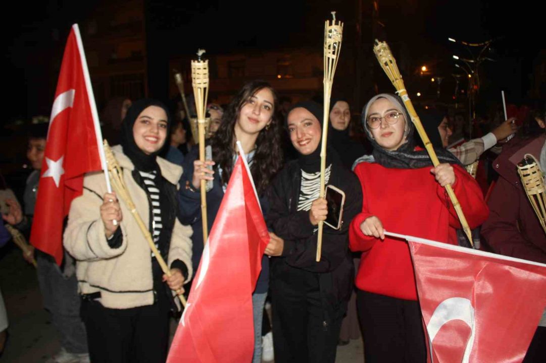 Malazgirt’te fener alayı yürüyüşü yapıldı