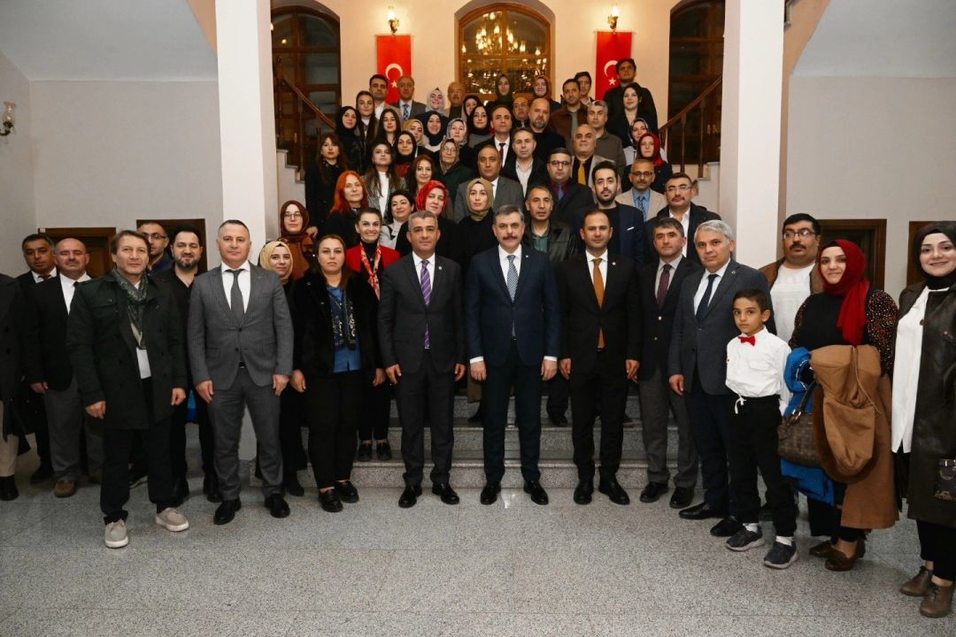 Vali Çiftçi deneyimlerini öğretmenlerle paylaştı