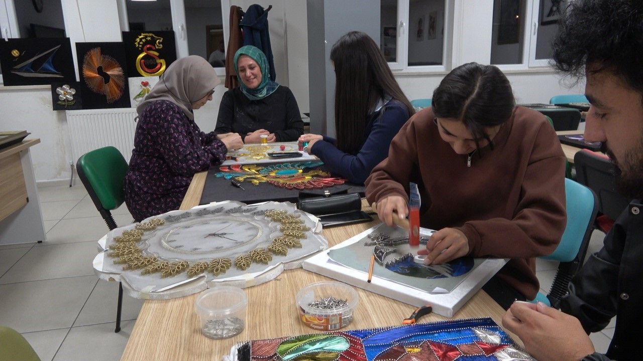 Bingöl’de gençlik merkezlerinden rekor: Bir yılda 292 bin gence faaliyet