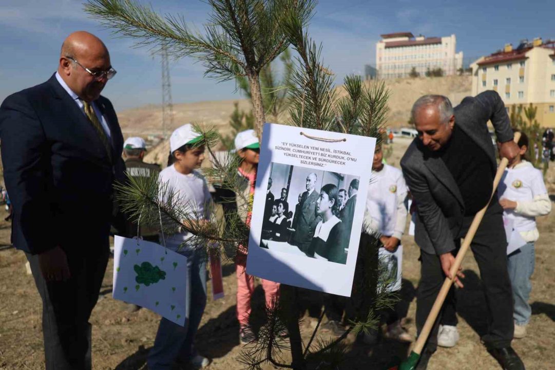 Van’da öğrenciler yarınlara nefes oldu