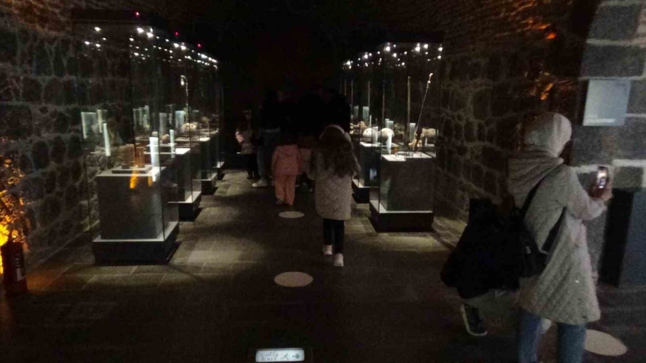 Kars’ta tarihe yolculuk: Kafkas Cephesi Harp Tarihi Müzesi’ne yoğun ilgi