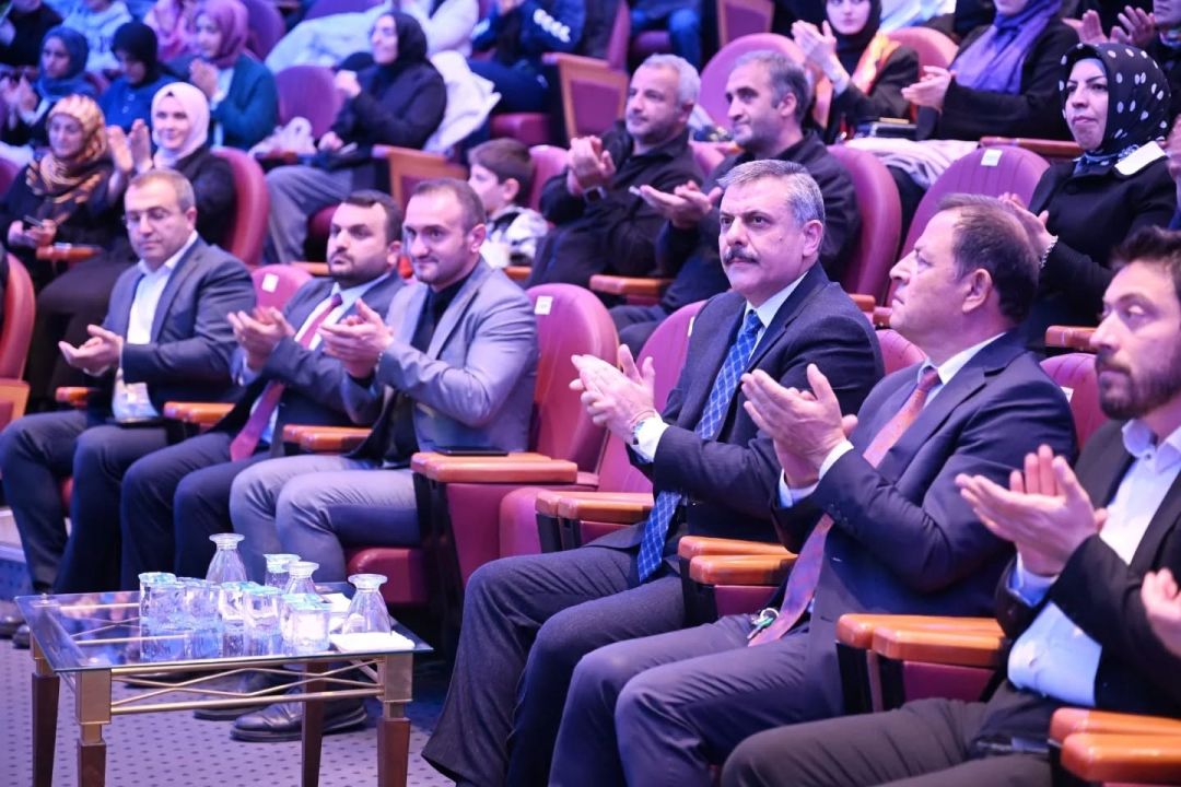 Erzurum Valisi Mustafa Çiftçi, İsmail Kahraman ile ilgili hatıralarını paylaştı