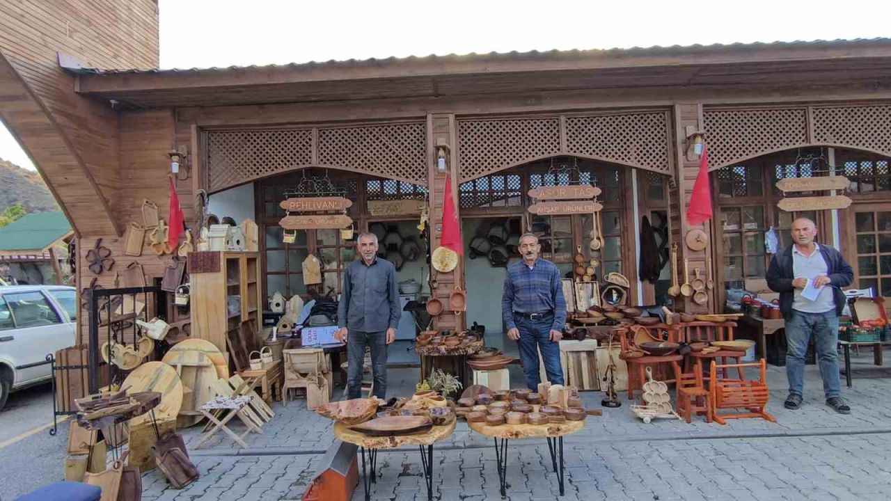 Erzurum da bir asırlık emeğin izinde: Atık ağaçlardan sanata uzanan yol