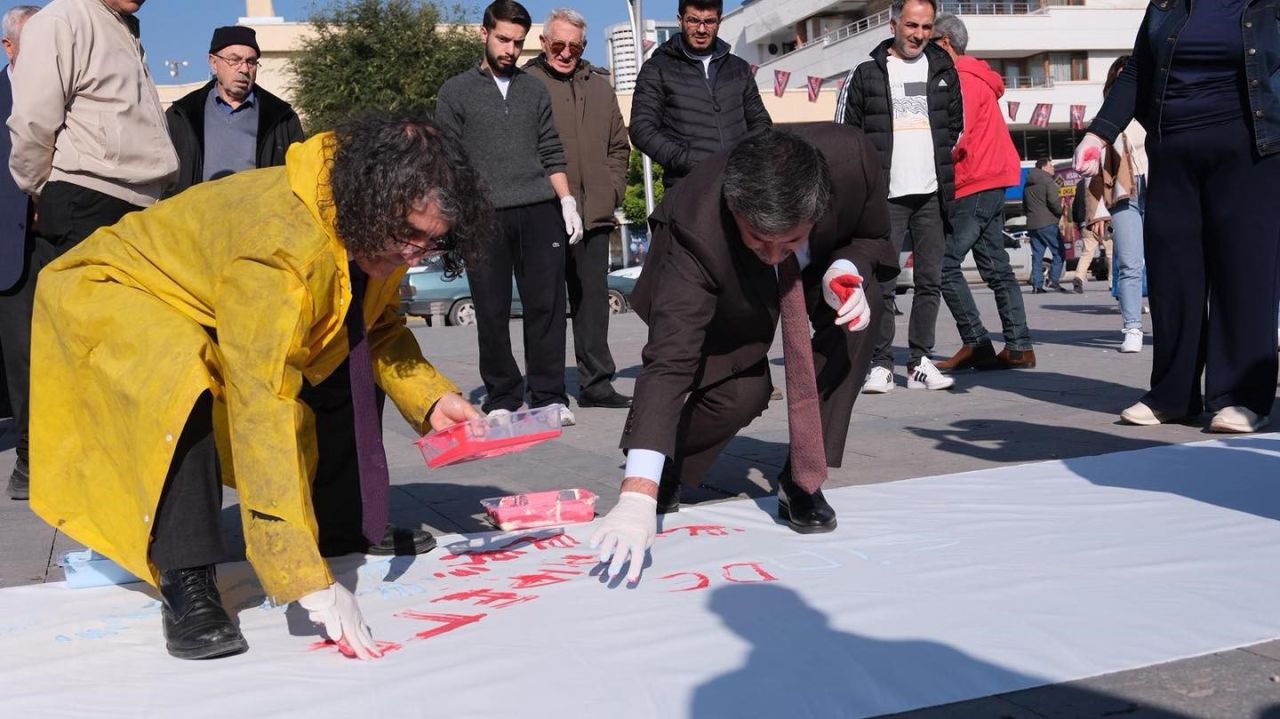 Erzincan’da "Şiddete Hayır" çağrısı