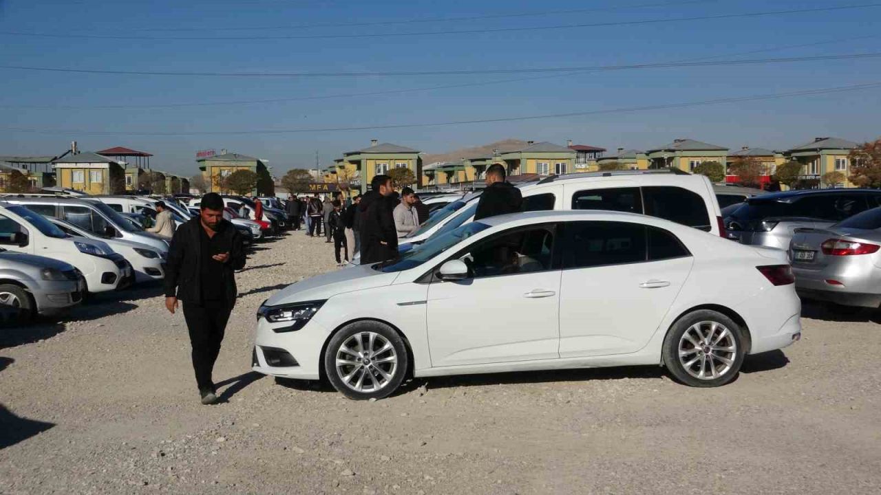 Van açık oto pazarında fiyatlar Türkiye ortalamasının üzerinde