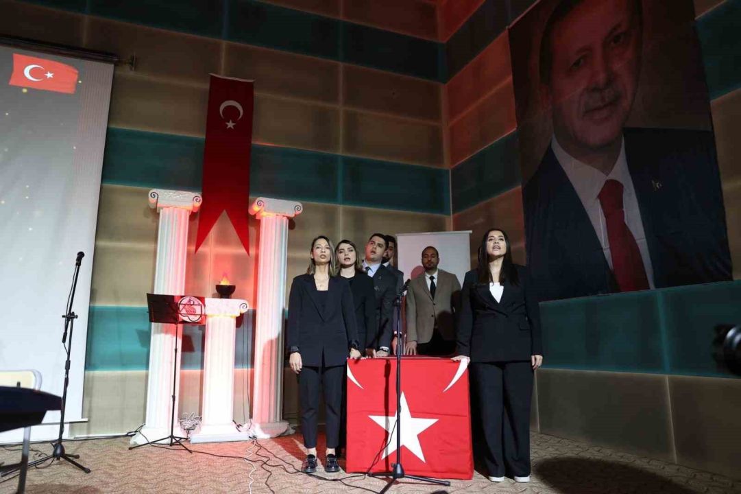 Muş'ta 24 Kasım Öğretmenler Günü törenle kutlandı