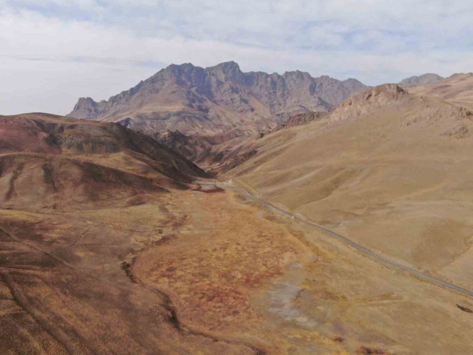 Van'ın doğal güzelliği, Antik Urartu Barajı kurudu