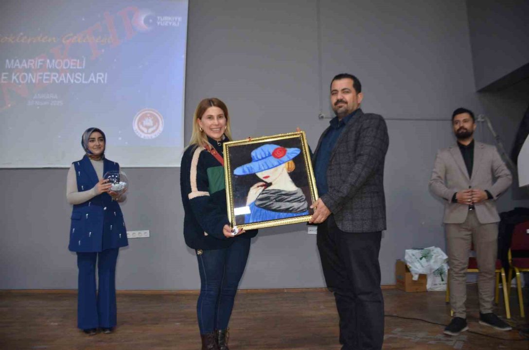 Muş Bulanık’ta "Maarif Modeli Aile Konferansı" yoğun ilgi gördü