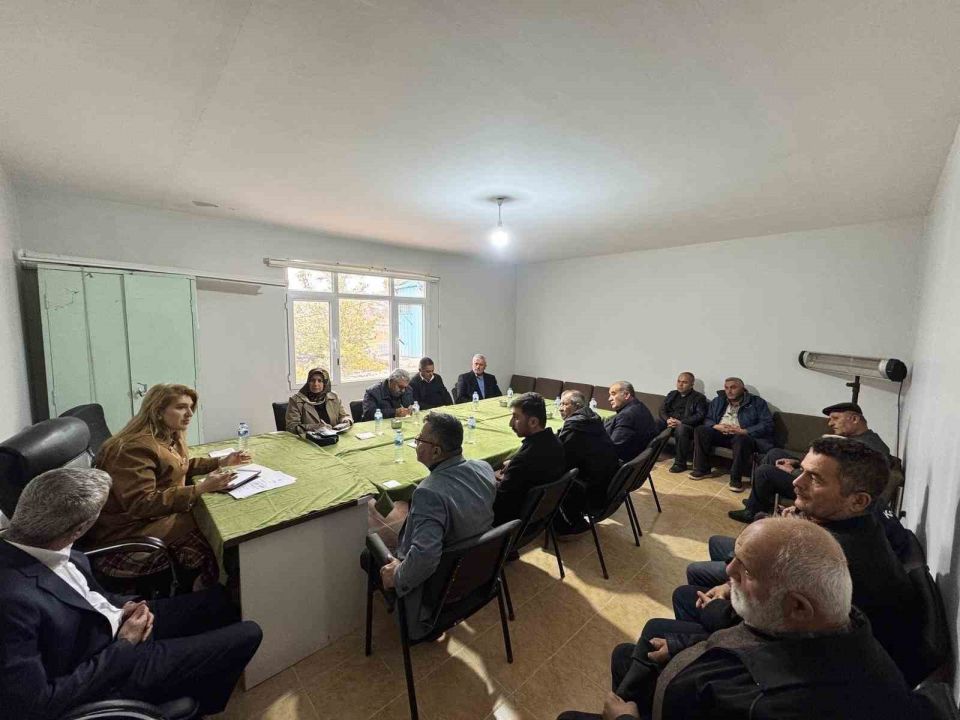 Ölmeztoprak’tan muhtarlarla istişare, hastanede umut buluşması ve öğretmenler günü programı