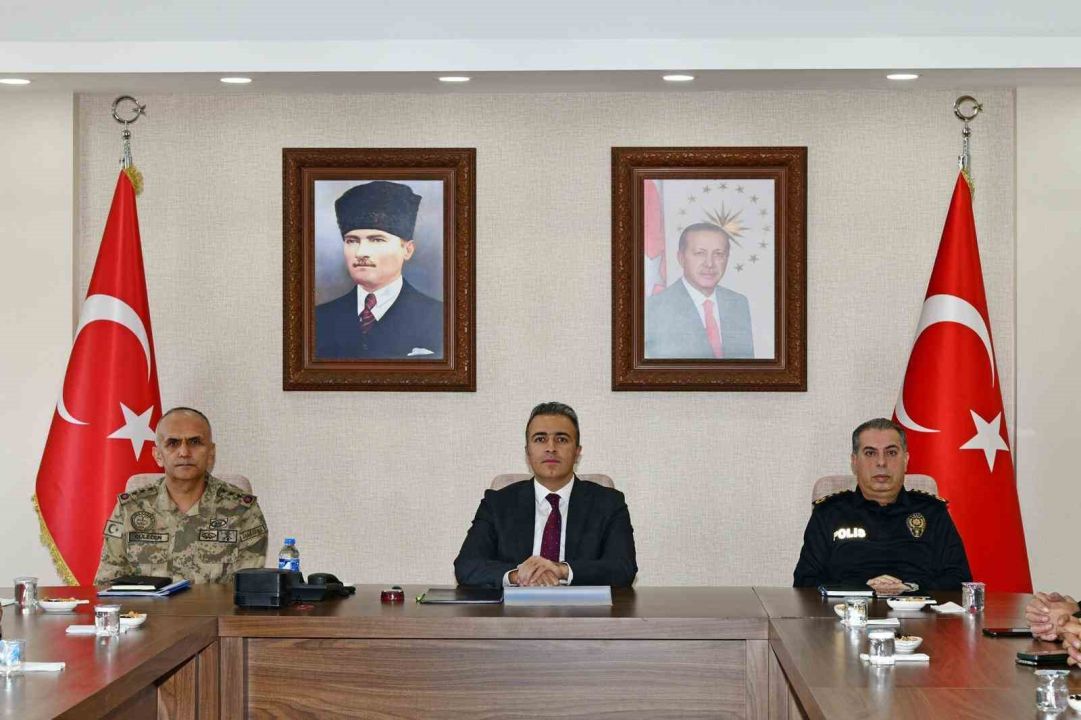 Ardahan’da ‘Asayiş ve Güvenlik Değerlendirme Toplantısı’ düzenlendi