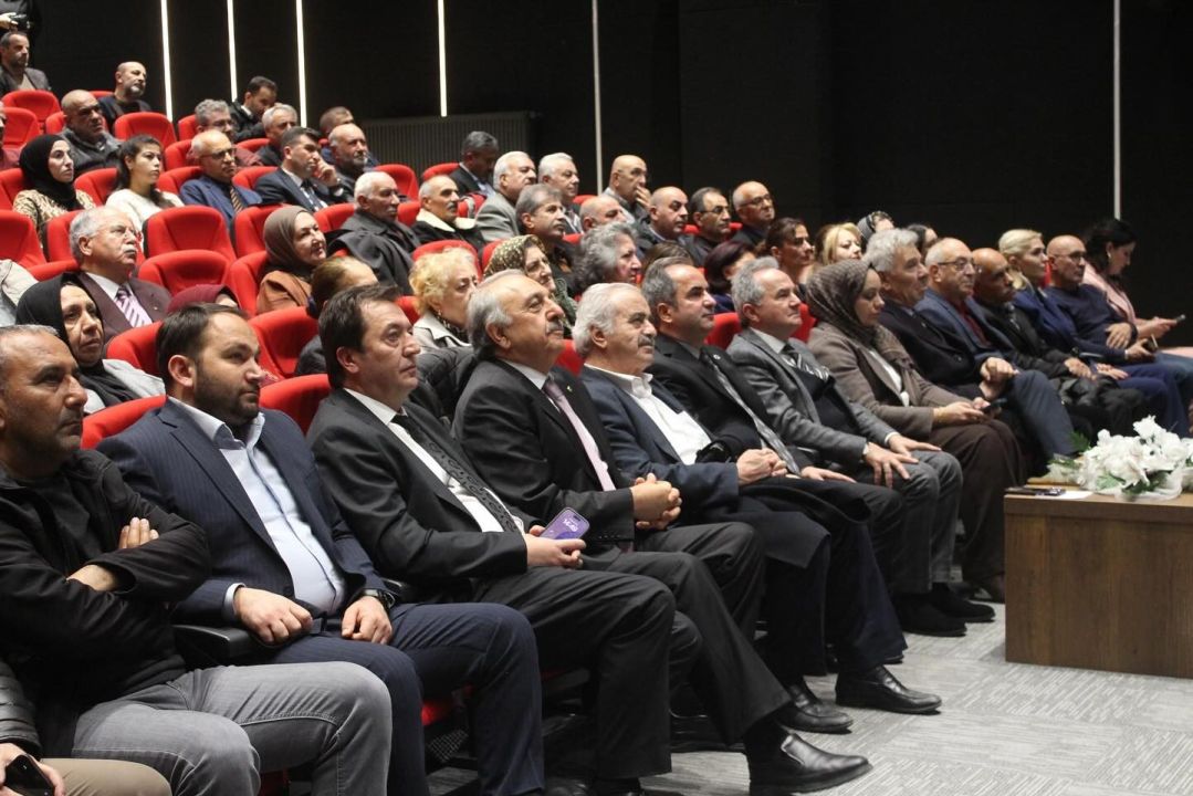 Erzurum'da hemşerileri Türk basınının duayen ismi Hasan Pulur’u unutmadı