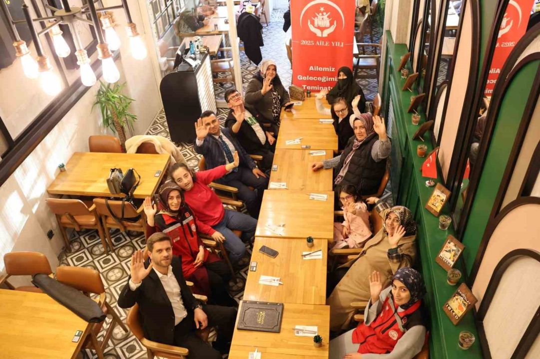 Erzurum Aile ve Sosyal Hizmetler İl Müdürü Hasan Aykut: "Sevgi köprüsü ile gönülden gönüle bağ kuruyoruz"