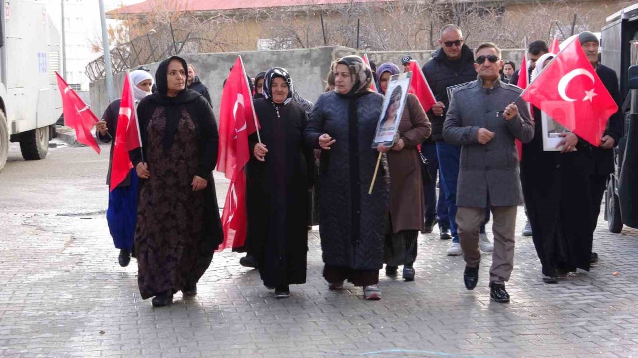 Vanlı annelerin evlat nöbeti 114’üncü haftasında