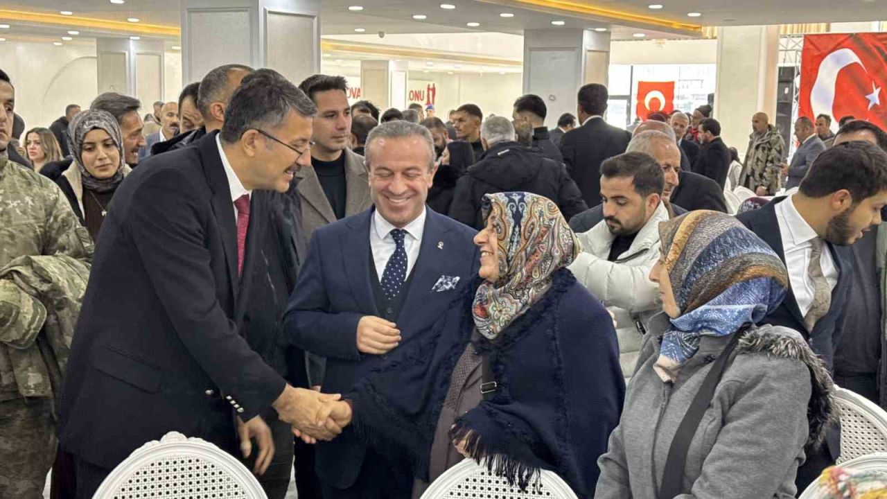 Yüksekova’da şehit aileleri ve gaziler için anlamlı gece