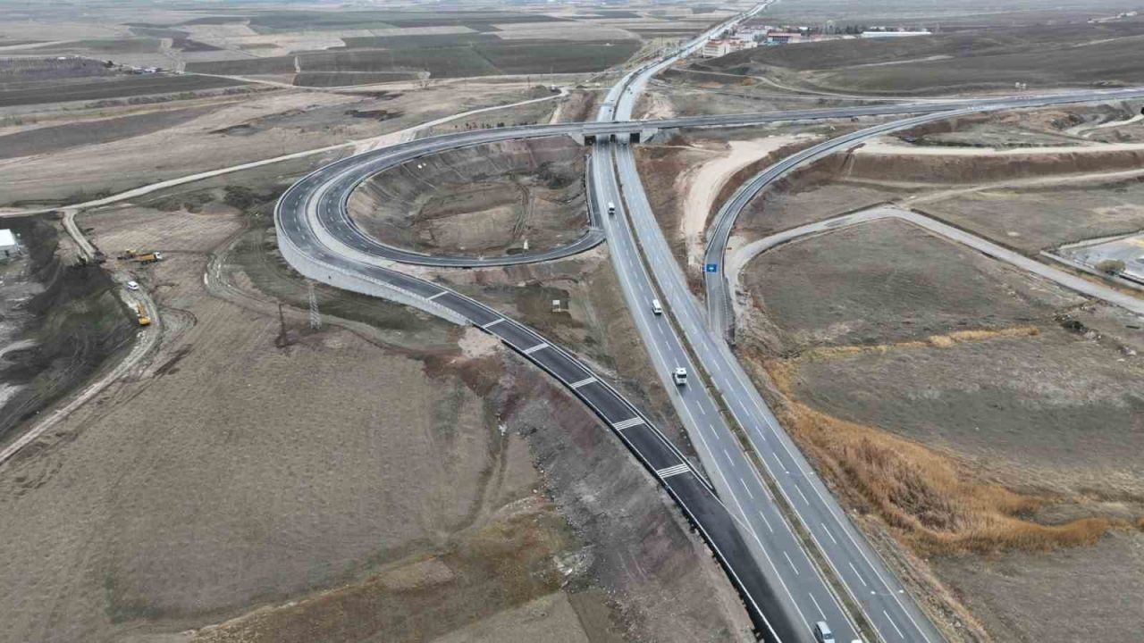 Van trafiğine nefes: Çevre yolunun 28 kilometrelik 2 etabı açılıyor