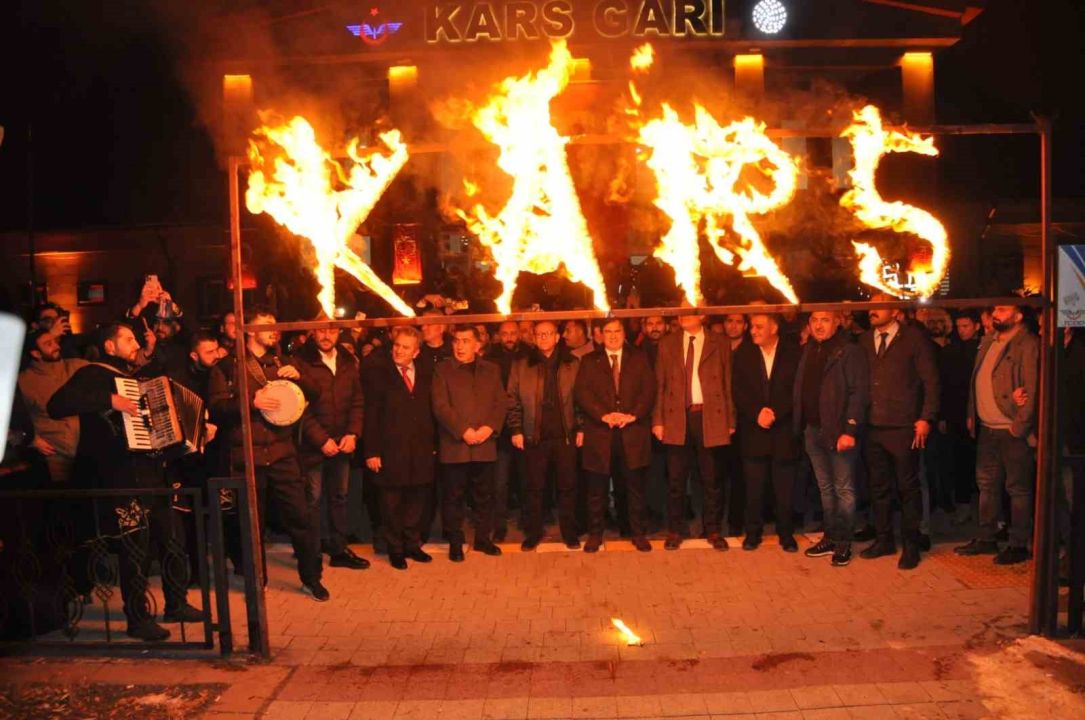 Masalsı yolculuğun son durağı: Turistik Doğu Ekspresi Kars’ta coşkuyla karşılandı
