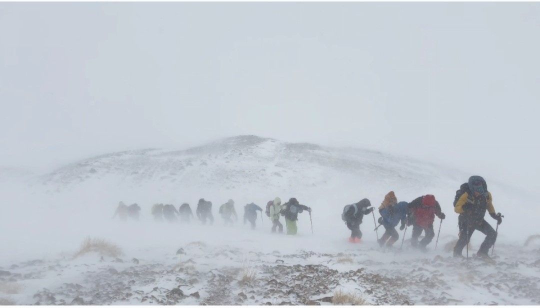Artos Dağı’nda tipi ve fırtına: Dağcılar geri dönmek zorunda kaldı
