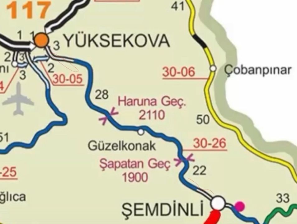 Yüksekova-Şemdinli yolunda kar esareti: Ulaşım tamamen durdu