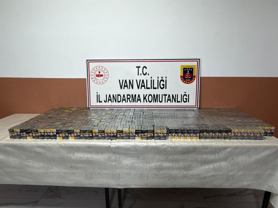 Başkale’de bin 540 paket gümrük kaçağı sigara ele geçirildi