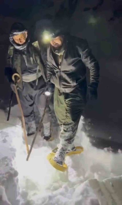 Hedik giyen köylülerin karda zorlu mücadelesi