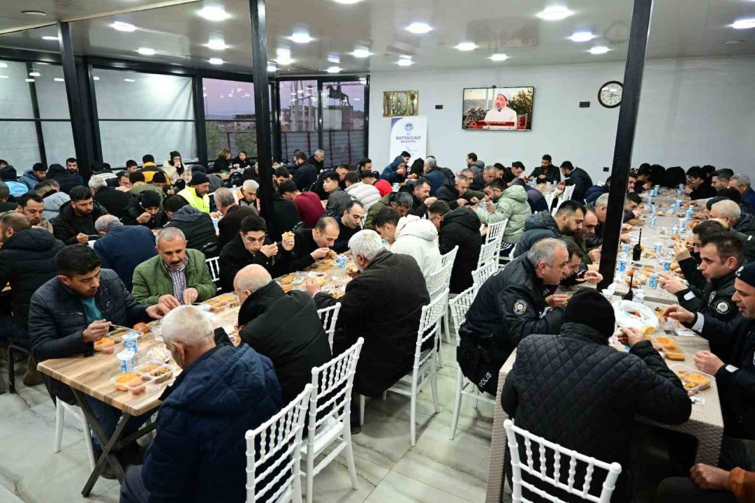 Battalgazi Belediyesi iftarı çadırlarda değil restoranda veriyor