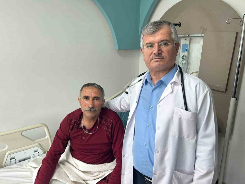 Taziye için geldiği Van’da kalbi duran vatandaş 2 saatte hayata döndürüldü