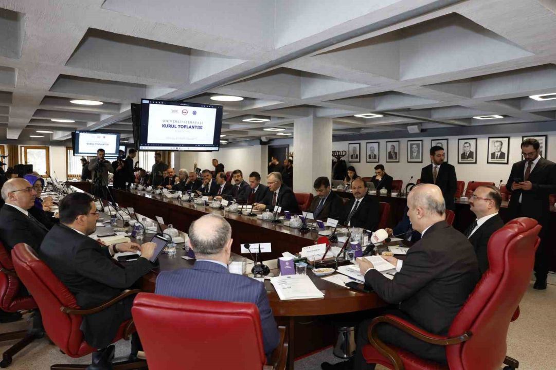 Üniversitelerarası kurul toplantısı Atatürk Üniversitesi ev sahipliğinde yapıldı: Yükseköğretimde güç birliği Erzurum’da sağlandı