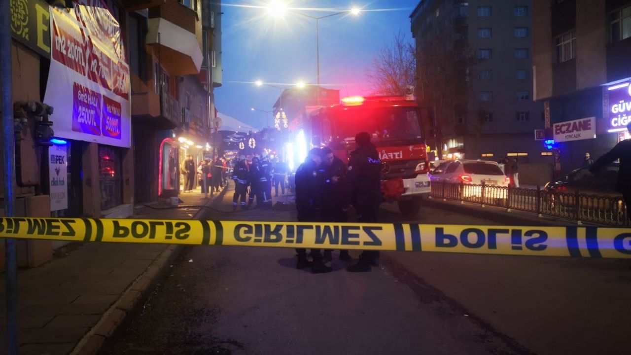 Erzurum’da halı mağazasında yangın: Polis bir kişiyi gözaltına aldı