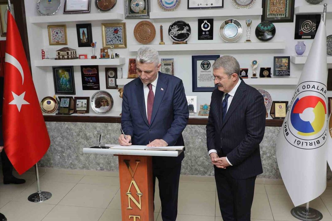 Bakan Bolat, Van TSO’da müjdeyi verdi