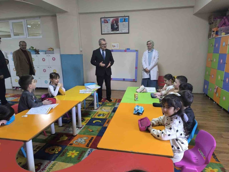 Erzurum İl Müftüsü Yaşar Çapçı minik yüreklere buluştu