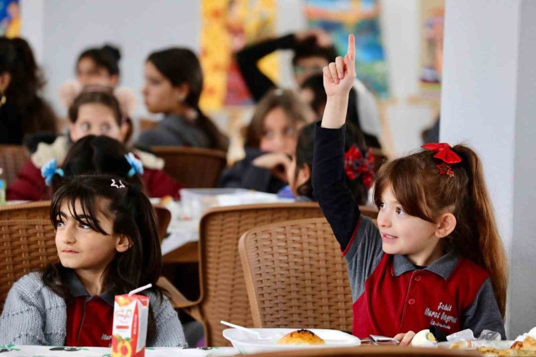 Erzincan Valisi Hamza Aydoğdu’dan gençlere hem değer hem spor vurgusu