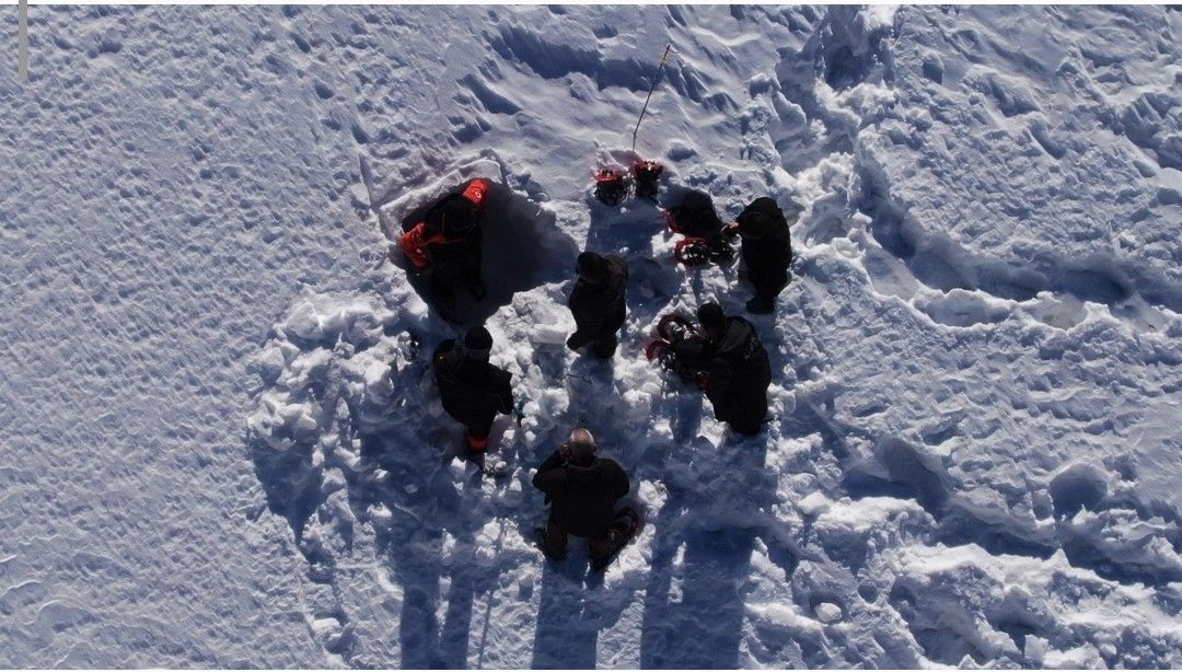 Van Bahçesaray yolunda çığ incelemesi yapıldı