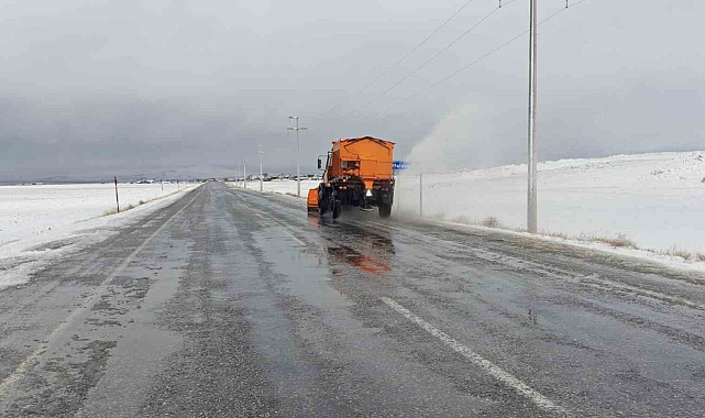 Adilcevaz'da iki mevsim bir arada