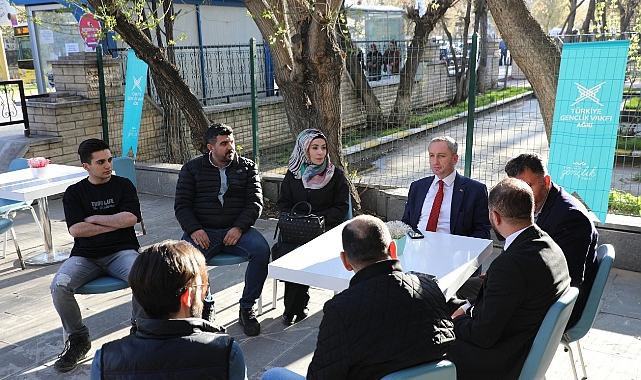 Ağrı Milli Eğitim Müdürü Kökrek, Gençlerle Buluştu