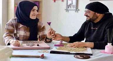 Ağrı'da Aşklarına vesile olan filografi sanatını yeni nesillere aktarıyorlar