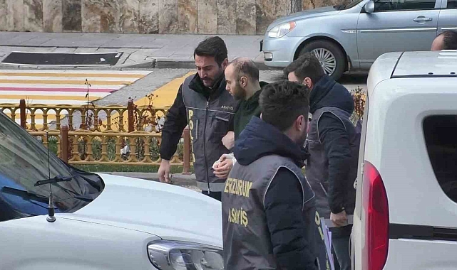 Annesini bıçakla öldüren ve babasını da yaralayan cani evlat adliyeye sevk edildi