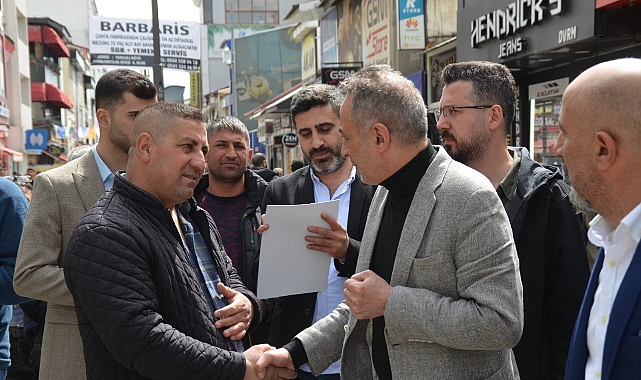 Başkan Karadoğan Sahaya indi