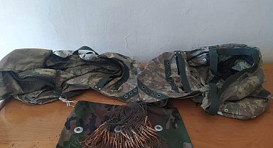 Doğa Koruma ve Milli Parklar Şube Müdürlüğü Kafes avcılığı yapan 2 kişiye 24 bin 916 TL para cezası uygulandı