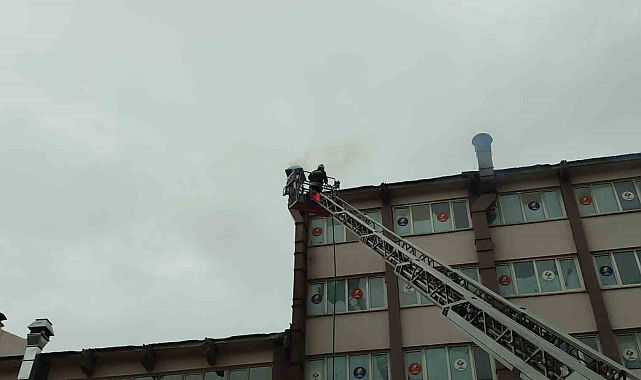 İftar saatinde çatı yangını korkuttu