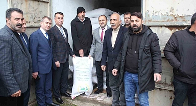 Muş'ta çiftçiye tohum desteği verildi