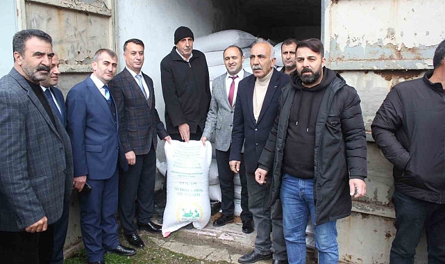 Muş'ta çiftçiye tohum desteği verildi