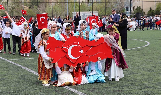 Oltu'da 23 Nisan coşkusu
