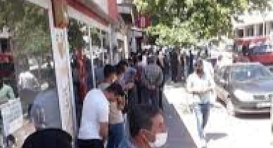 Patnos'ta Ziraat Bankası Atmlerinde Bitmeyen Kuyruk Çilesi