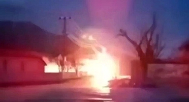Van'da elektrik trafosu patladı