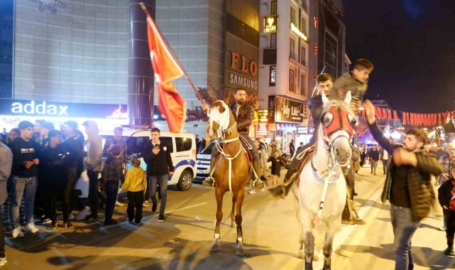 Ciritçiler atlarıyla kutlamaya katıldı