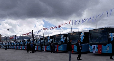 Erzurum Büyükşehir Belediyesi filosuna 120 yeni araç kattı